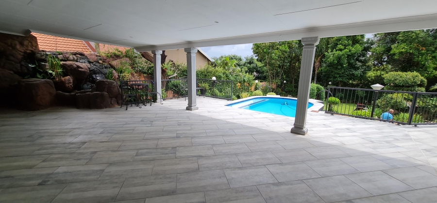 5 Bedroom Property for Sale in Protea Park North West